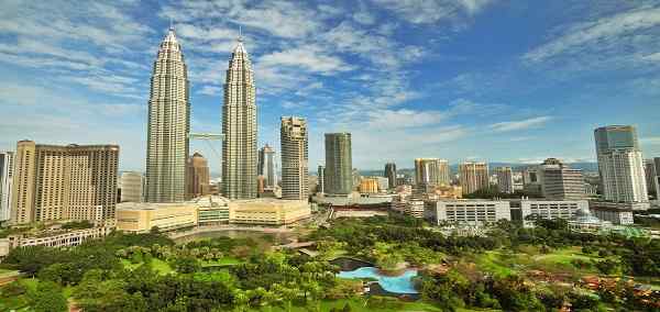 Essential Singapore and Malaysia